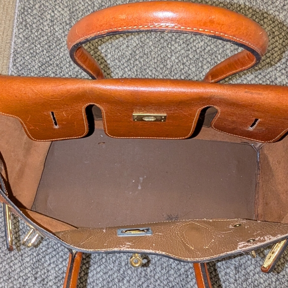 Custom Made Red Leather Purse - Picture 7 of 12